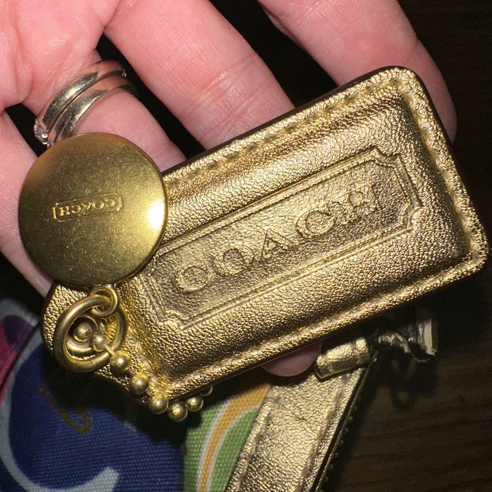 Coach Poppy Medium Gold Tote Bag with Vibrant Design - Picture 7 of 15